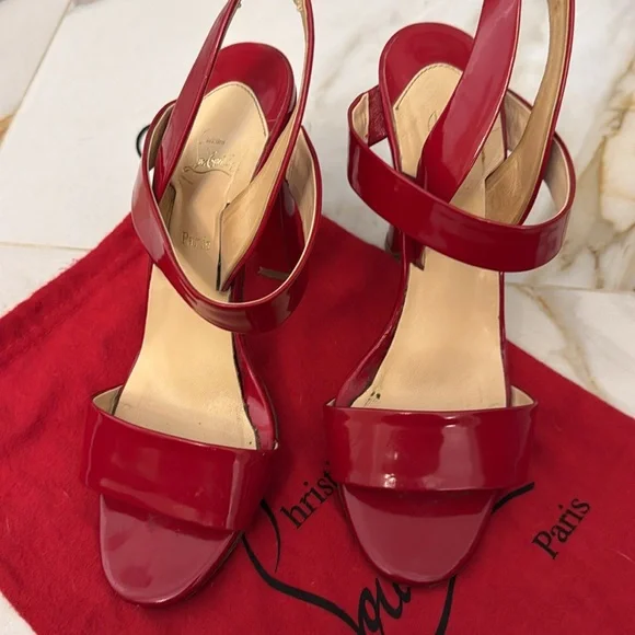 Authentic Christian louboutin shoes - Picture 13 of 15